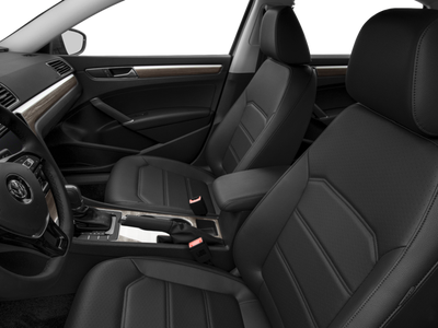 2018 Volkswagen Passat 2.0T SE w/Technology