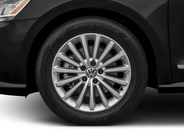 2018 Volkswagen Passat 2.0T SE w/Technology