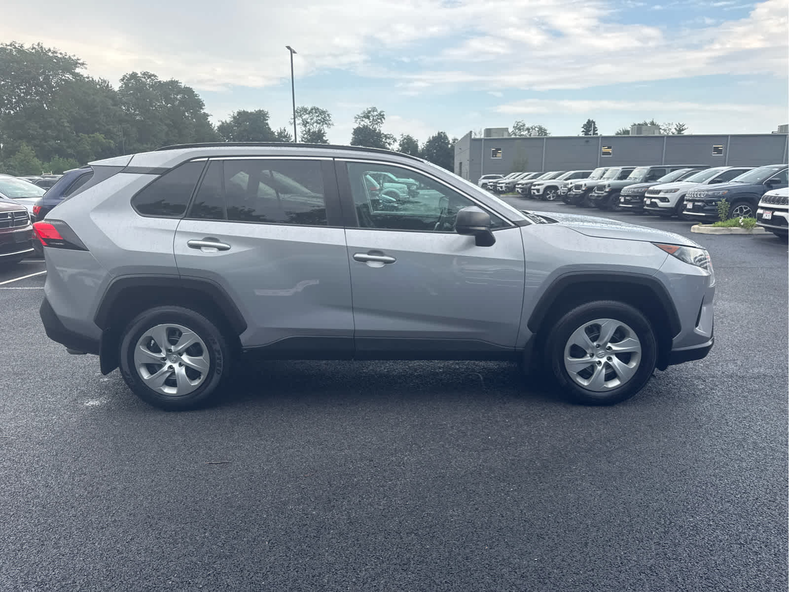 2021 Toyota RAV4 LE