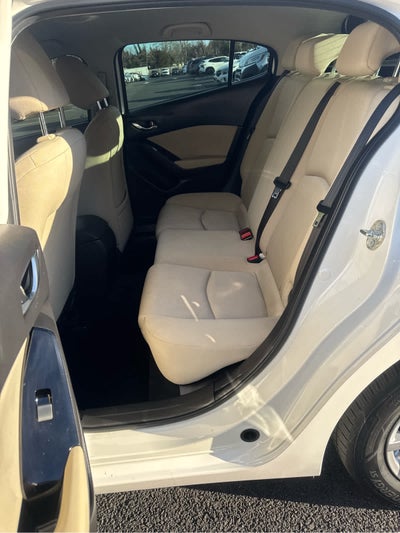 2018 Mazda Mazda3 5-Door Sport