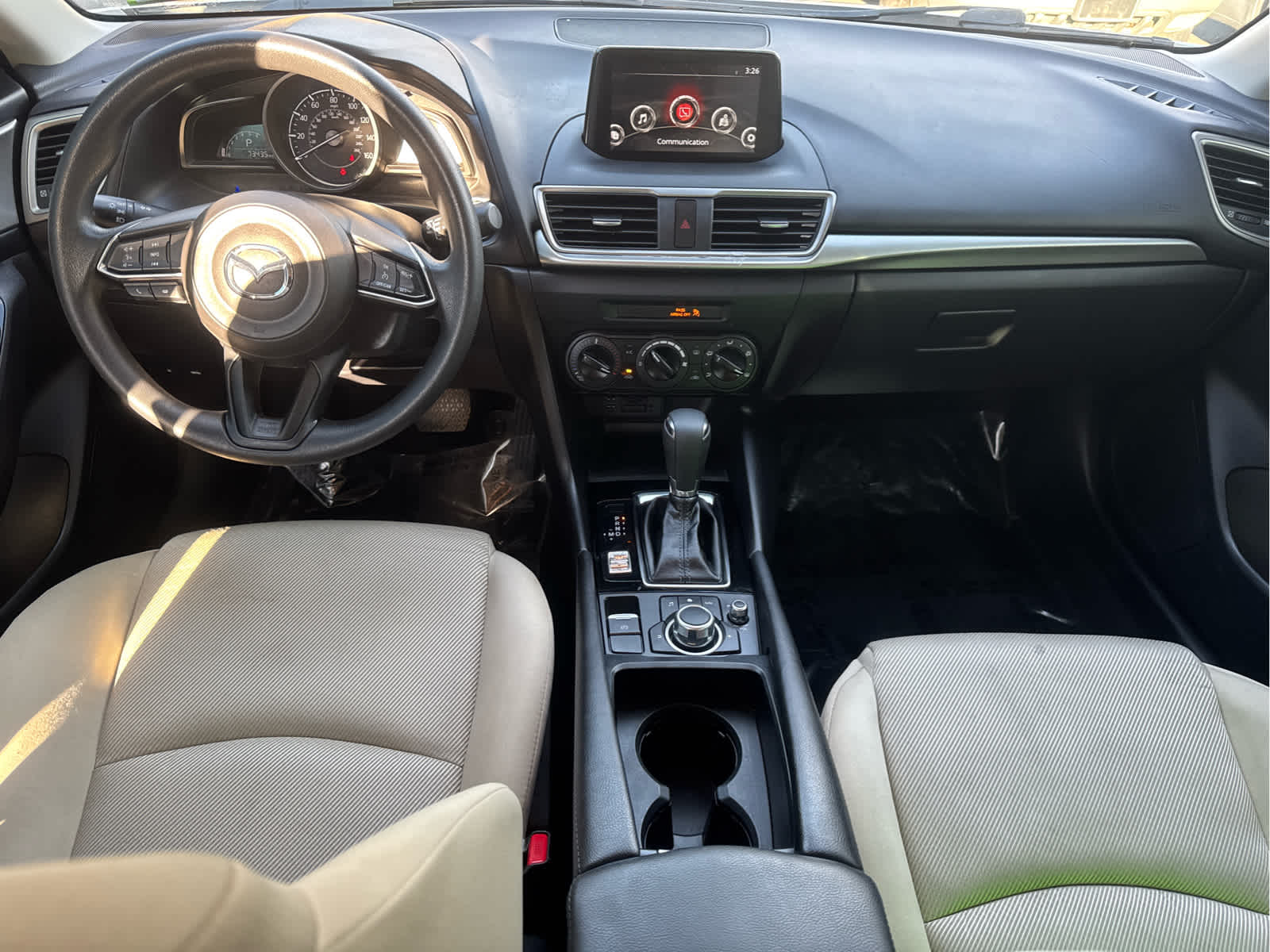 2018 Mazda Mazda3 5-Door Sport