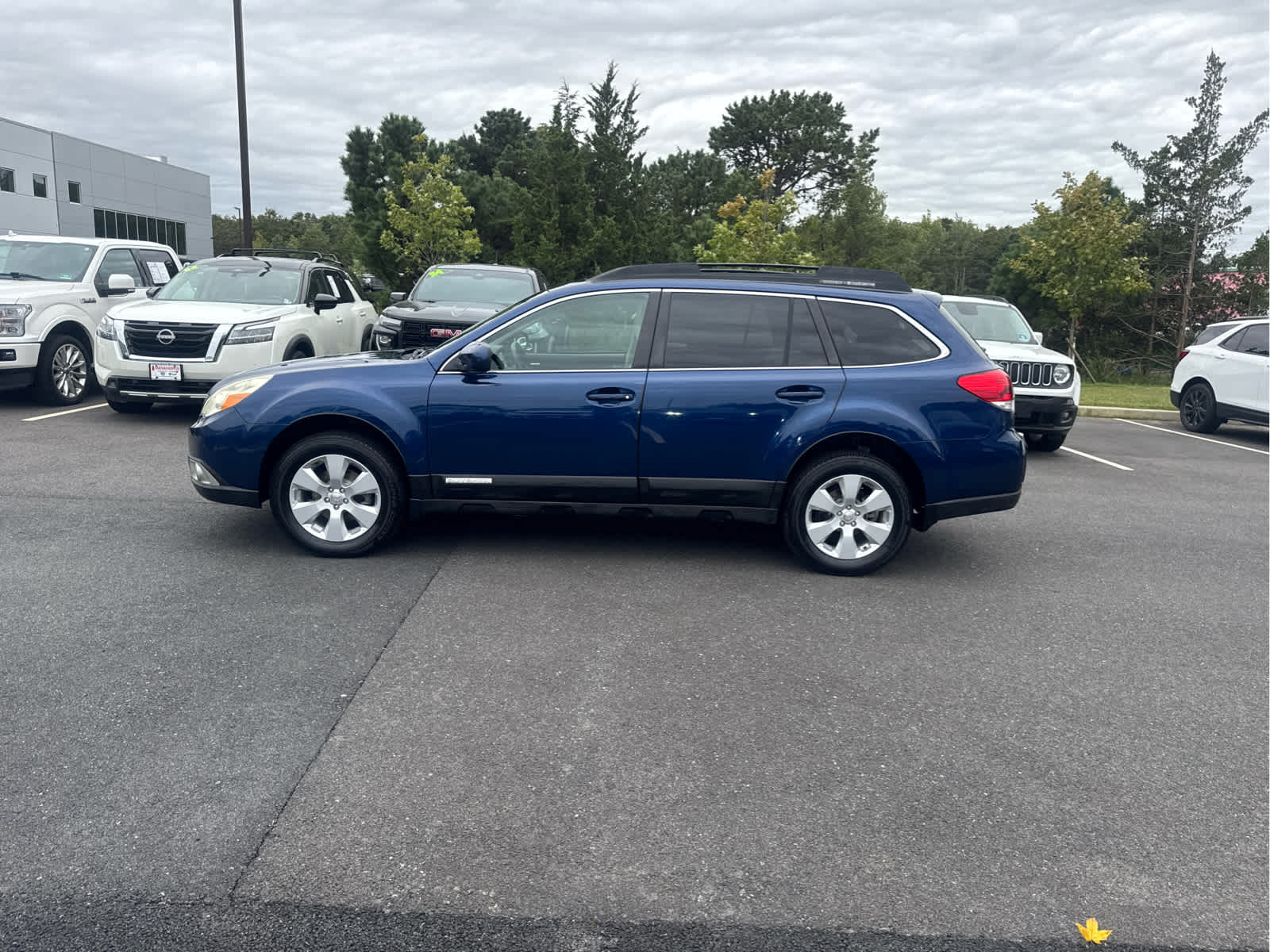 2011 Subaru Outback 2.5i Limited Pwr Moon