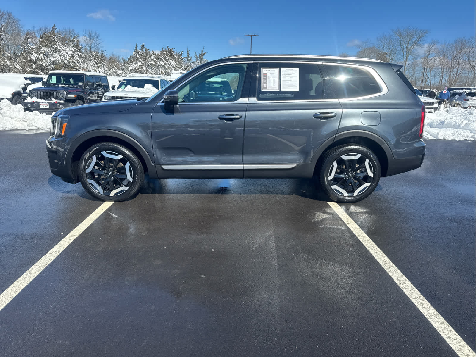 2023 Kia Telluride S
