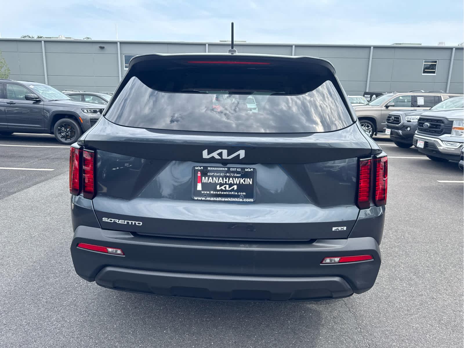 2023 Kia Sorento LX