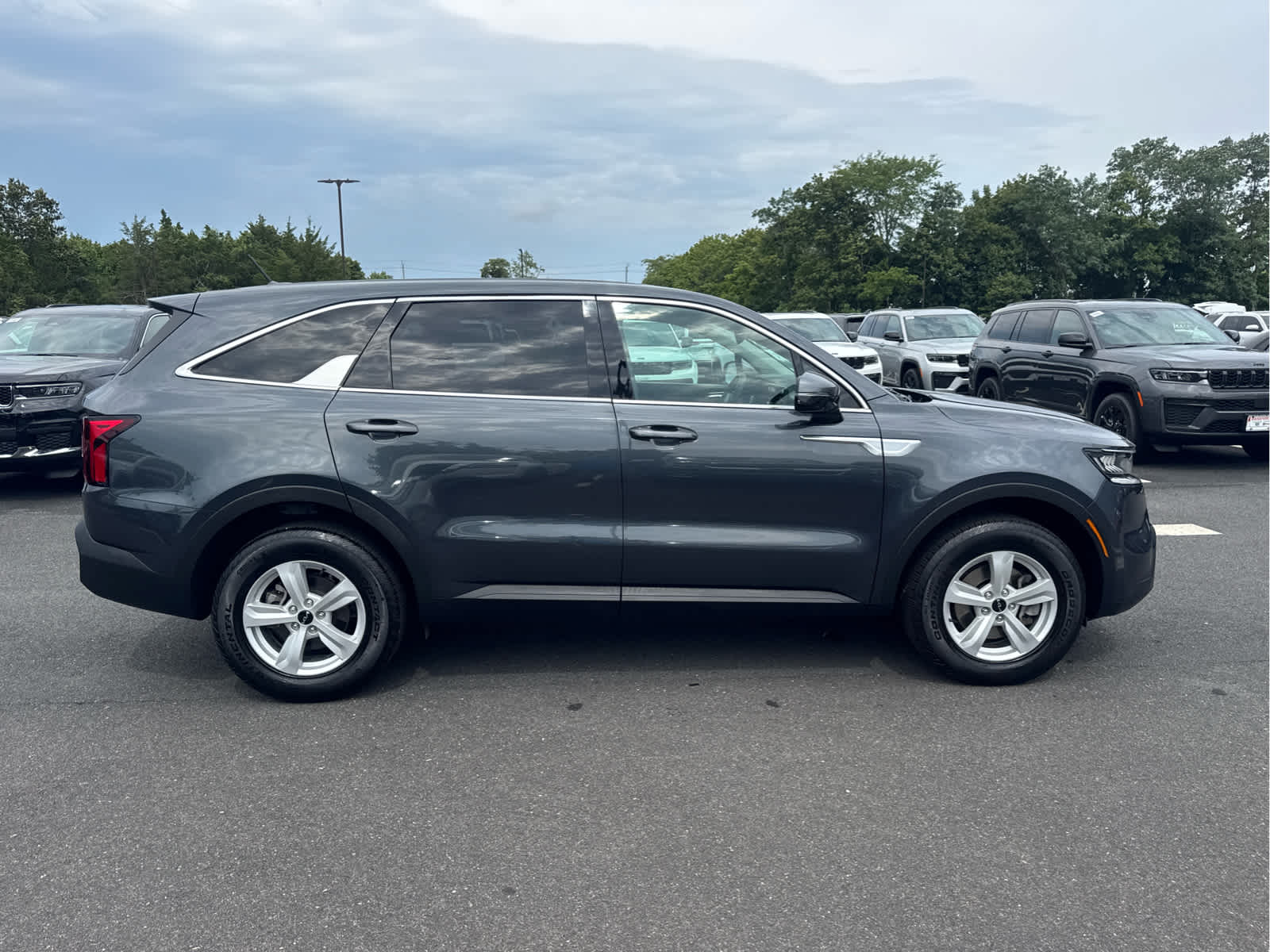 2023 Kia Sorento LX