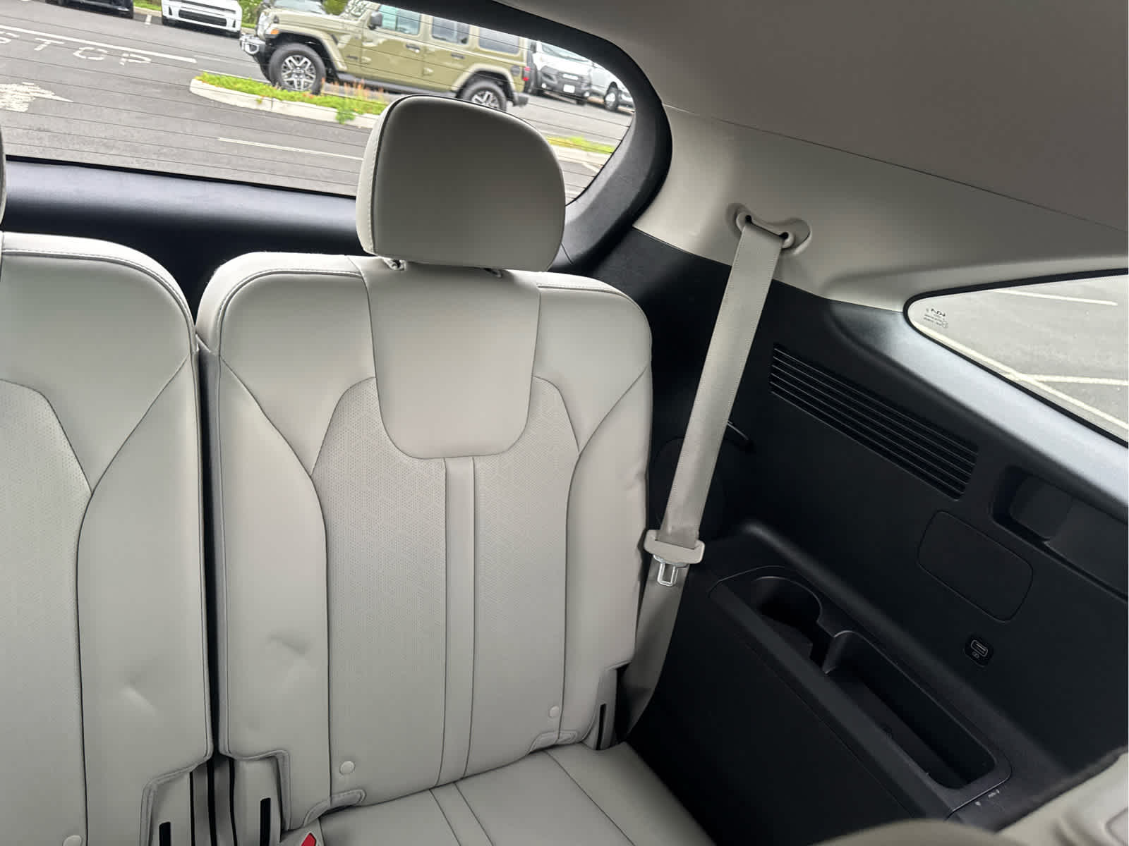 2023 Kia Sorento X-Line S