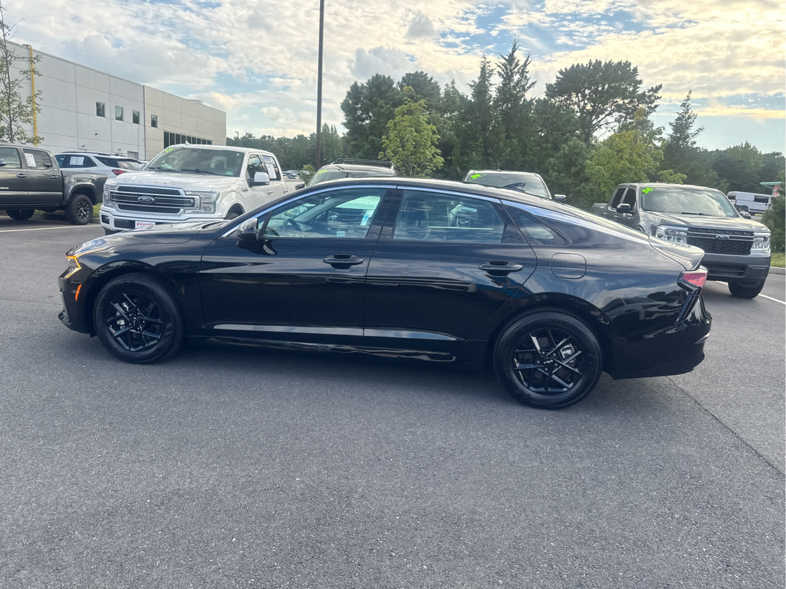 2025 Kia K5 LXS