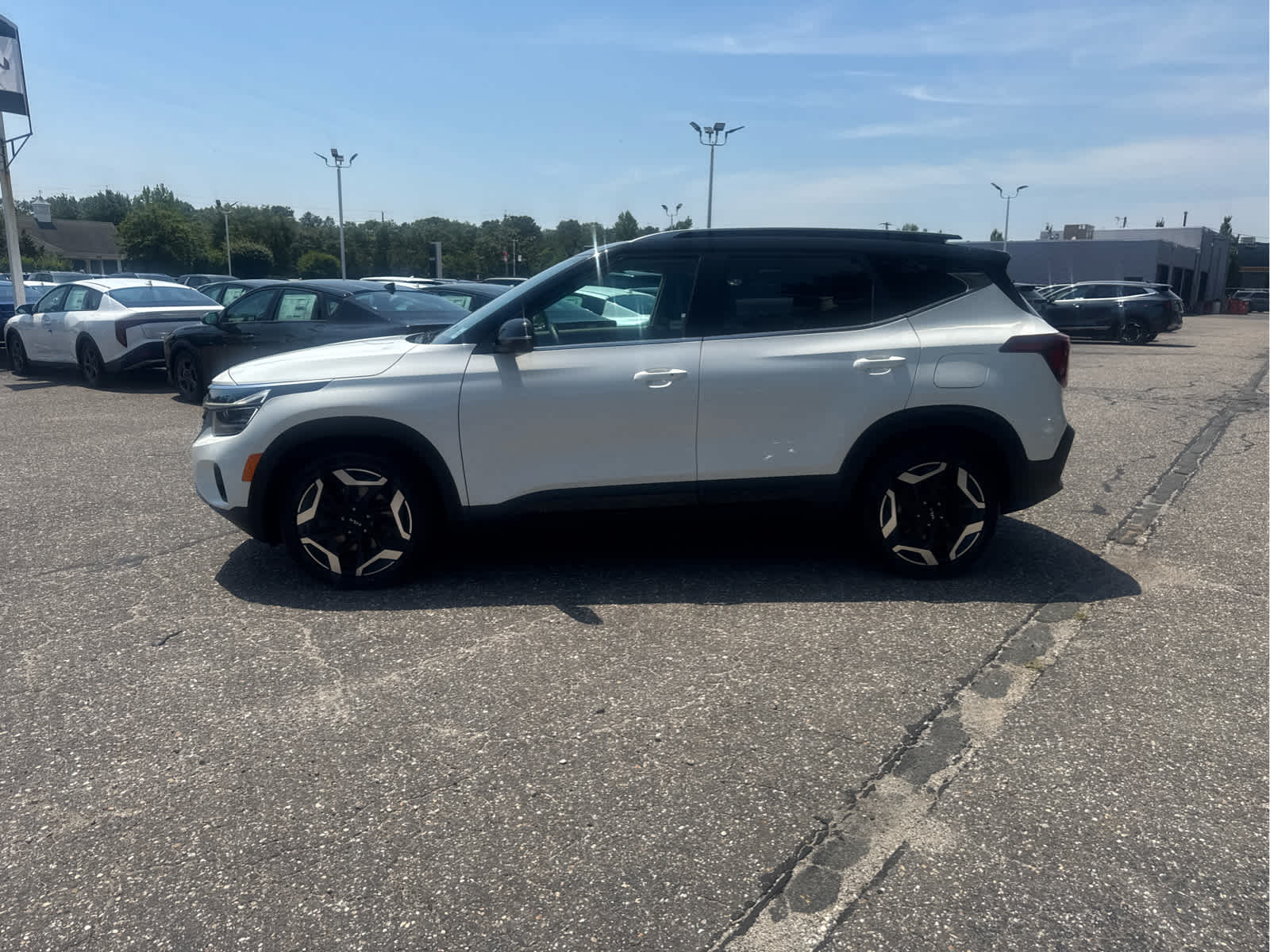 2024 Kia Seltos SX