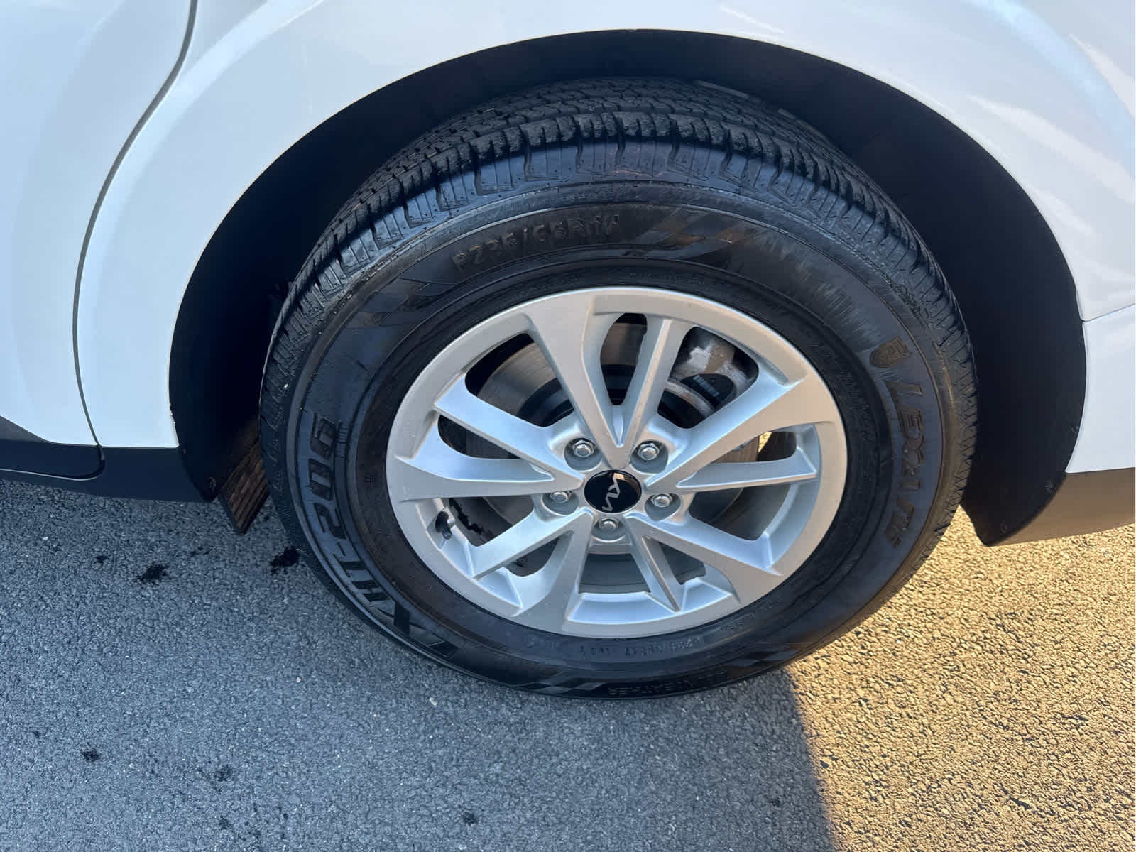 2022 Kia Carnival LX