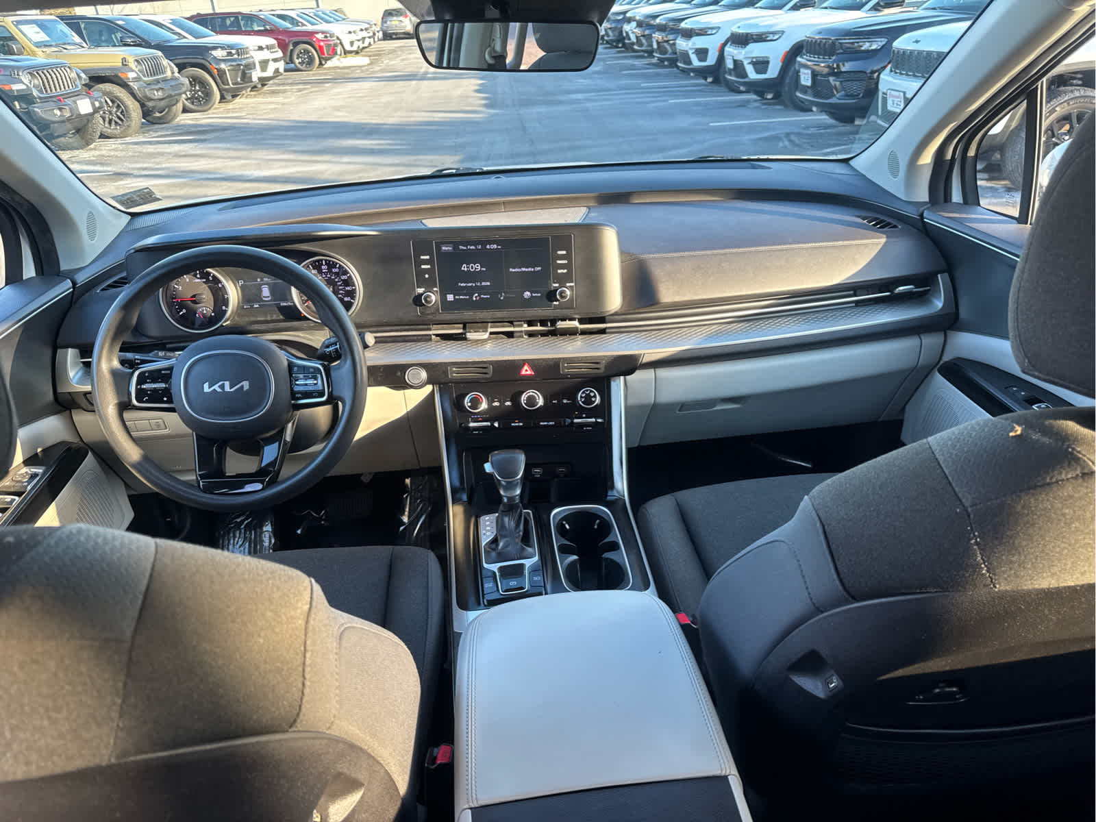 2022 Kia Carnival LX