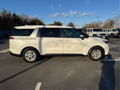 2022 Kia Carnival LX