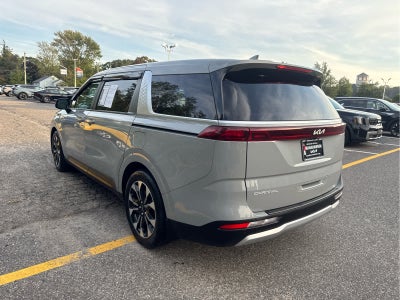 2024 Kia Carnival EX