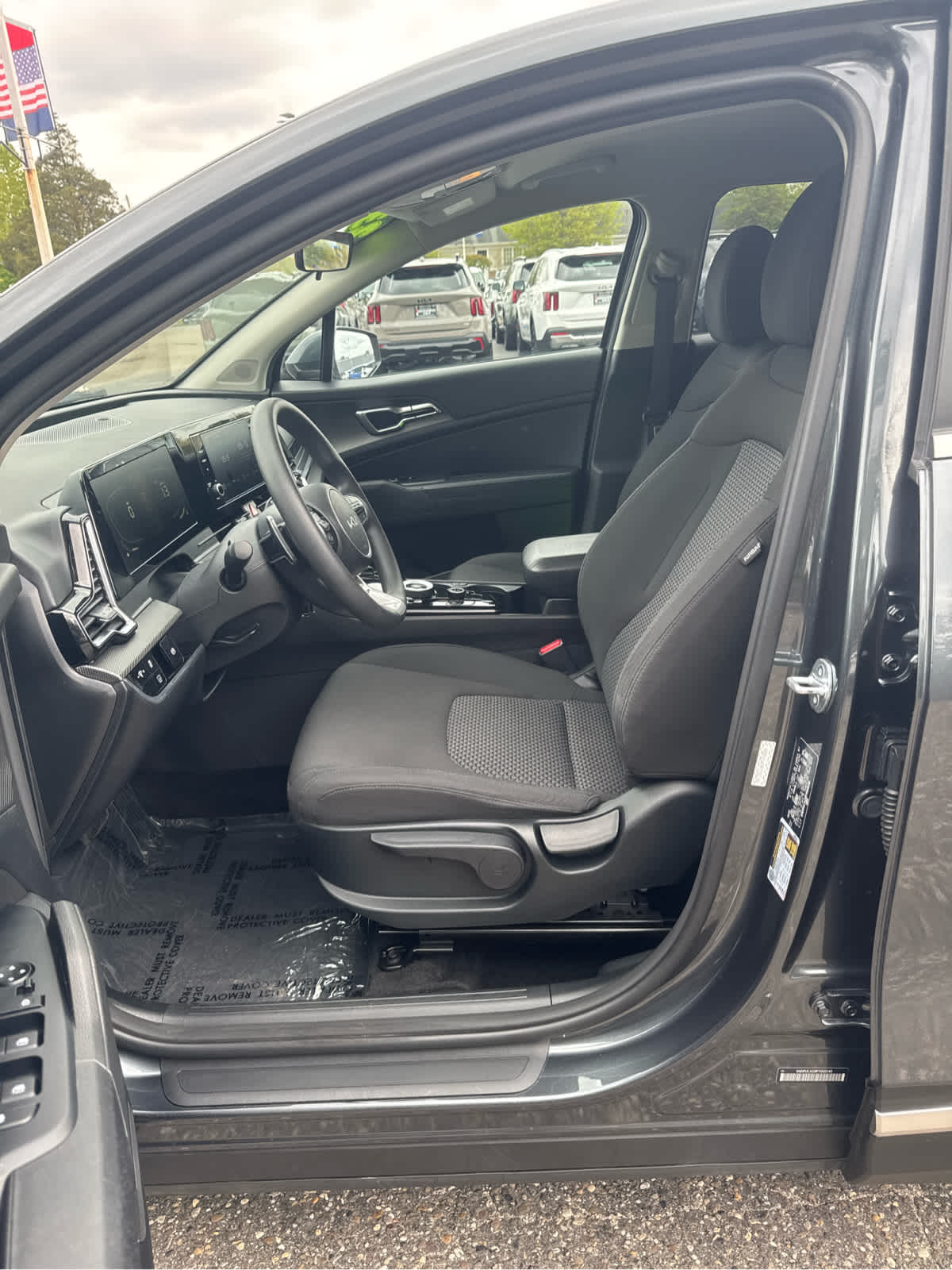 2023 Kia Sportage Hybrid LX