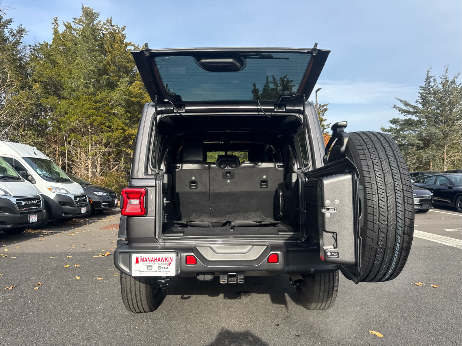 2022 Jeep Wrangler Unlimited Sahara Altitude