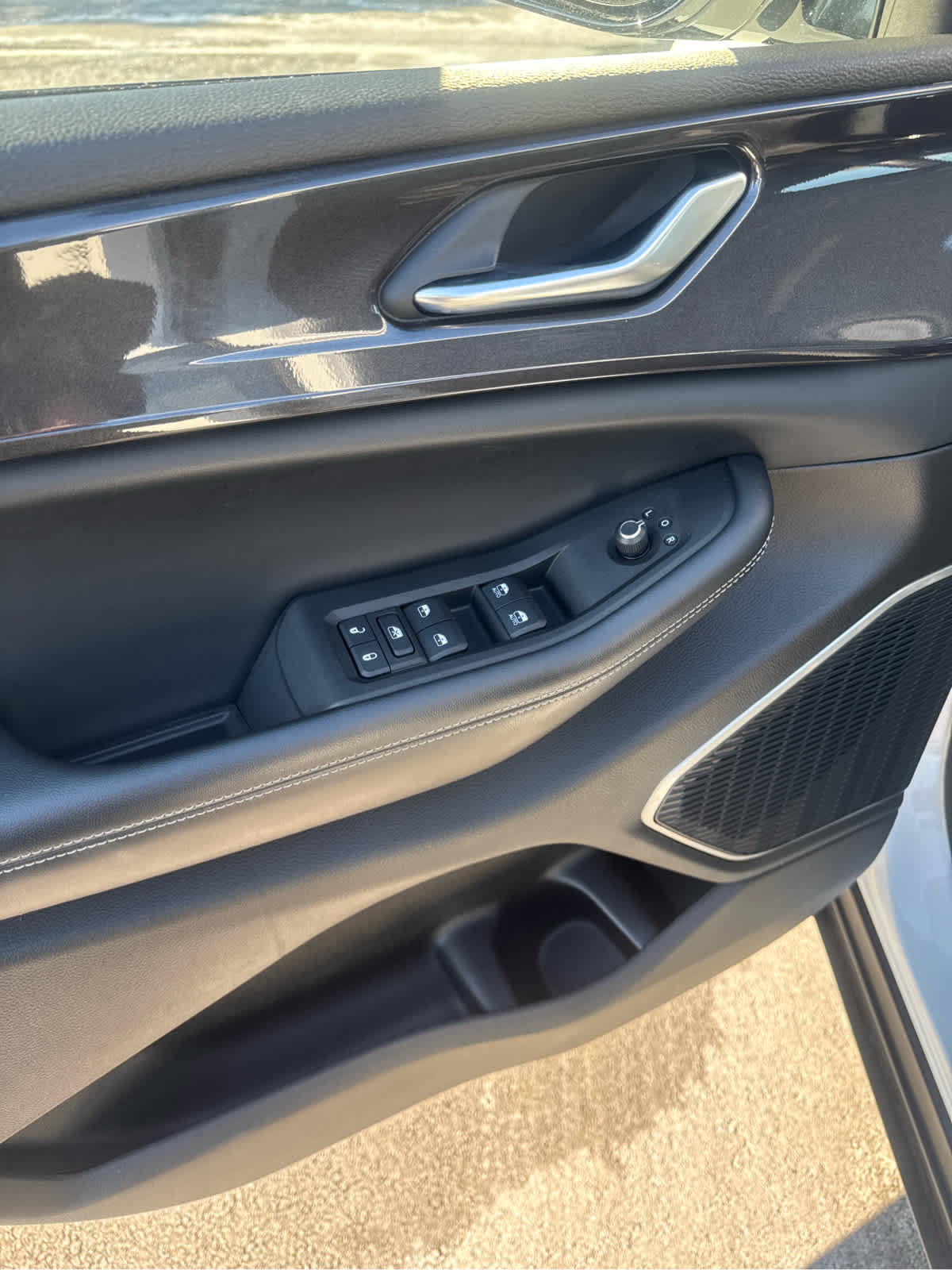 2022 Jeep Grand Cherokee Altitude