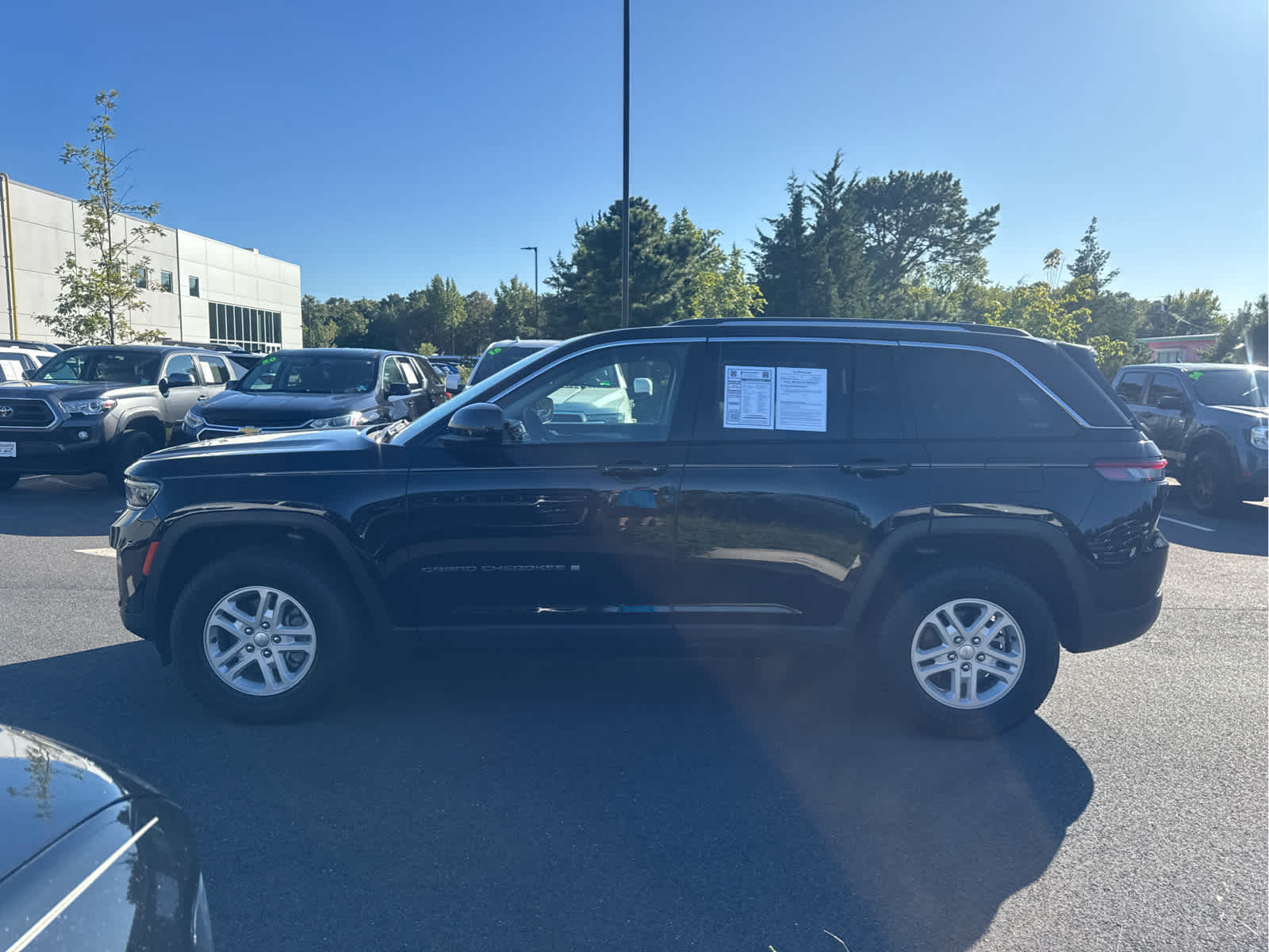 2023 Jeep Grand Cherokee Laredo