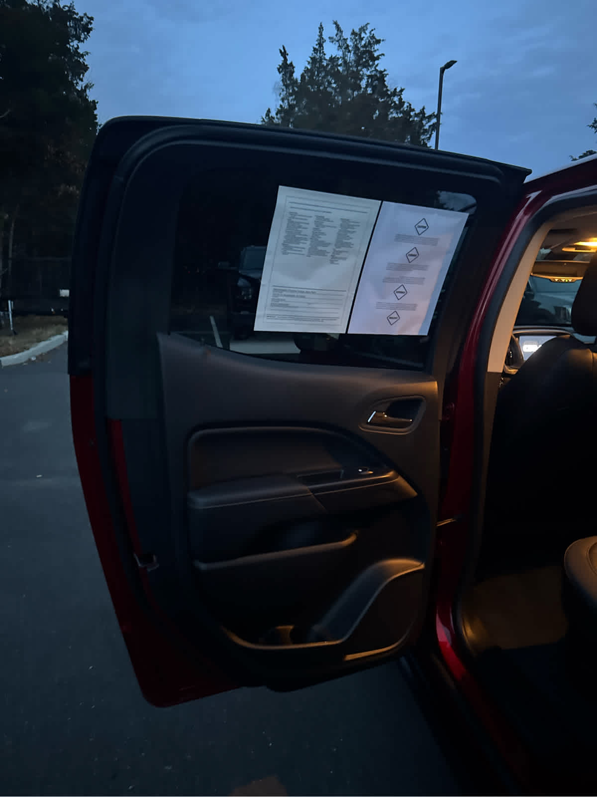 2022 GMC Canyon 4WD AT4 w/Leather