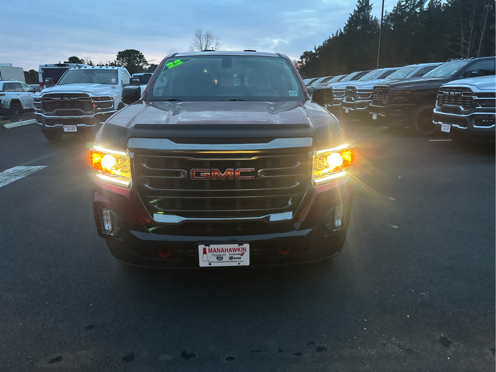 2022 GMC Canyon 4WD AT4 w/Leather