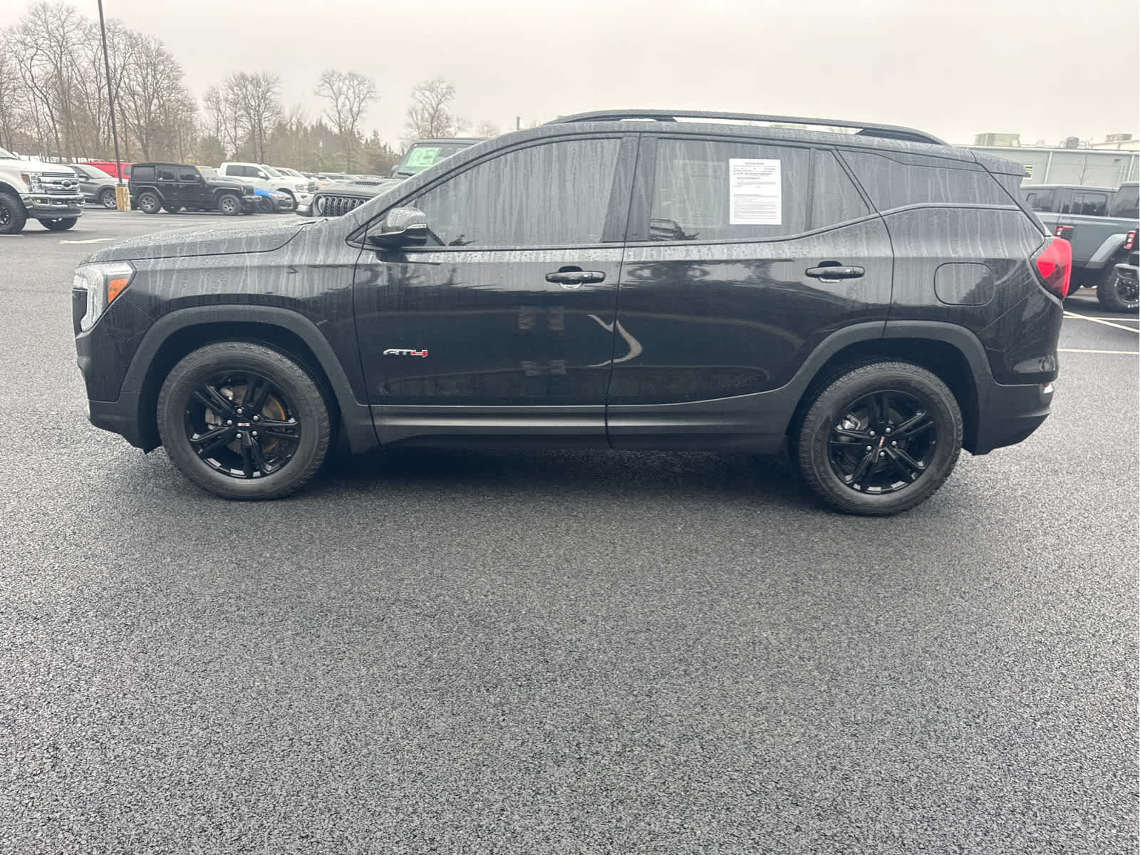 2023 GMC Terrain AT4