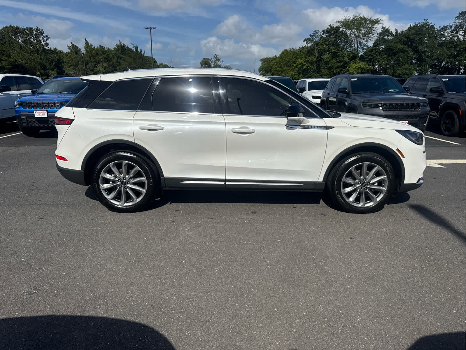 2022 Lincoln Corsair Standard