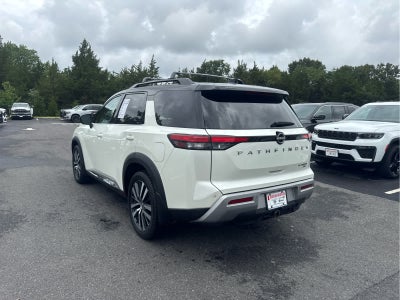 2022 Nissan Pathfinder Platinum