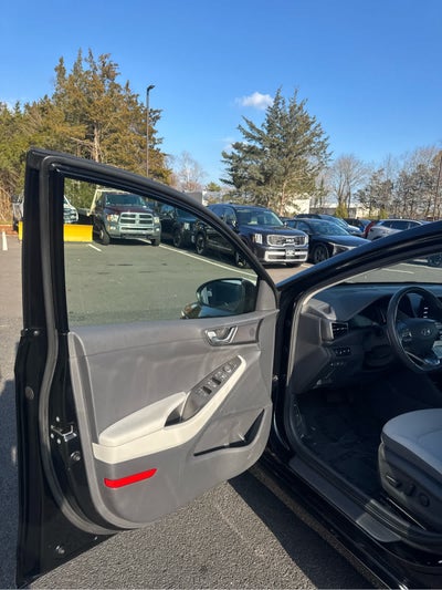 2022 Hyundai Ioniq Plug-In Hybrid SEL