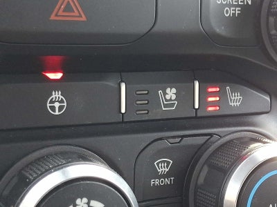 2019 RAM 1500 Laramie Crew Cab 4x4 5'7" Box