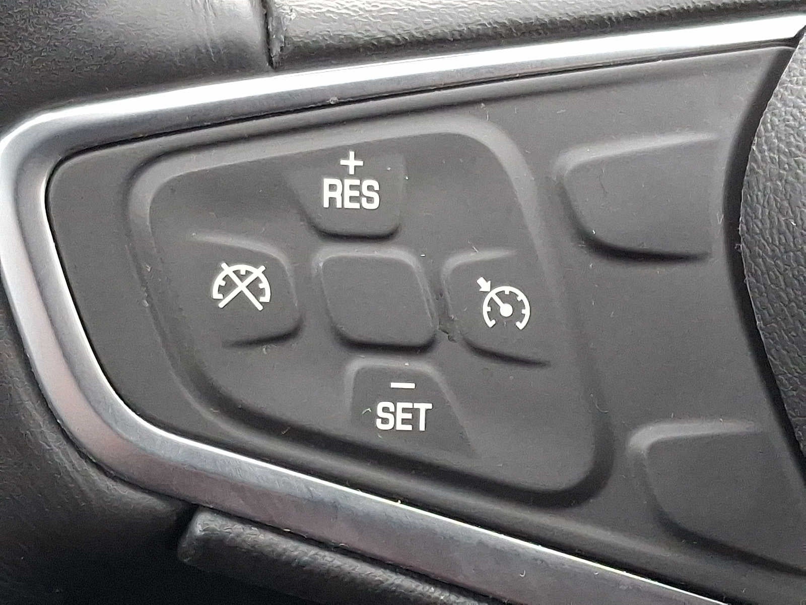 2022 Chevrolet Malibu FWD RS