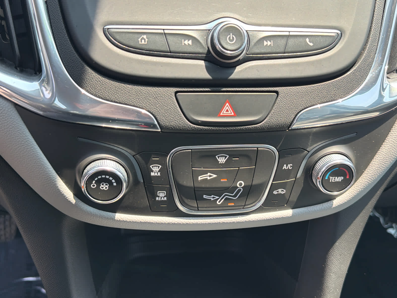 2020 Chevrolet Equinox FWD LS