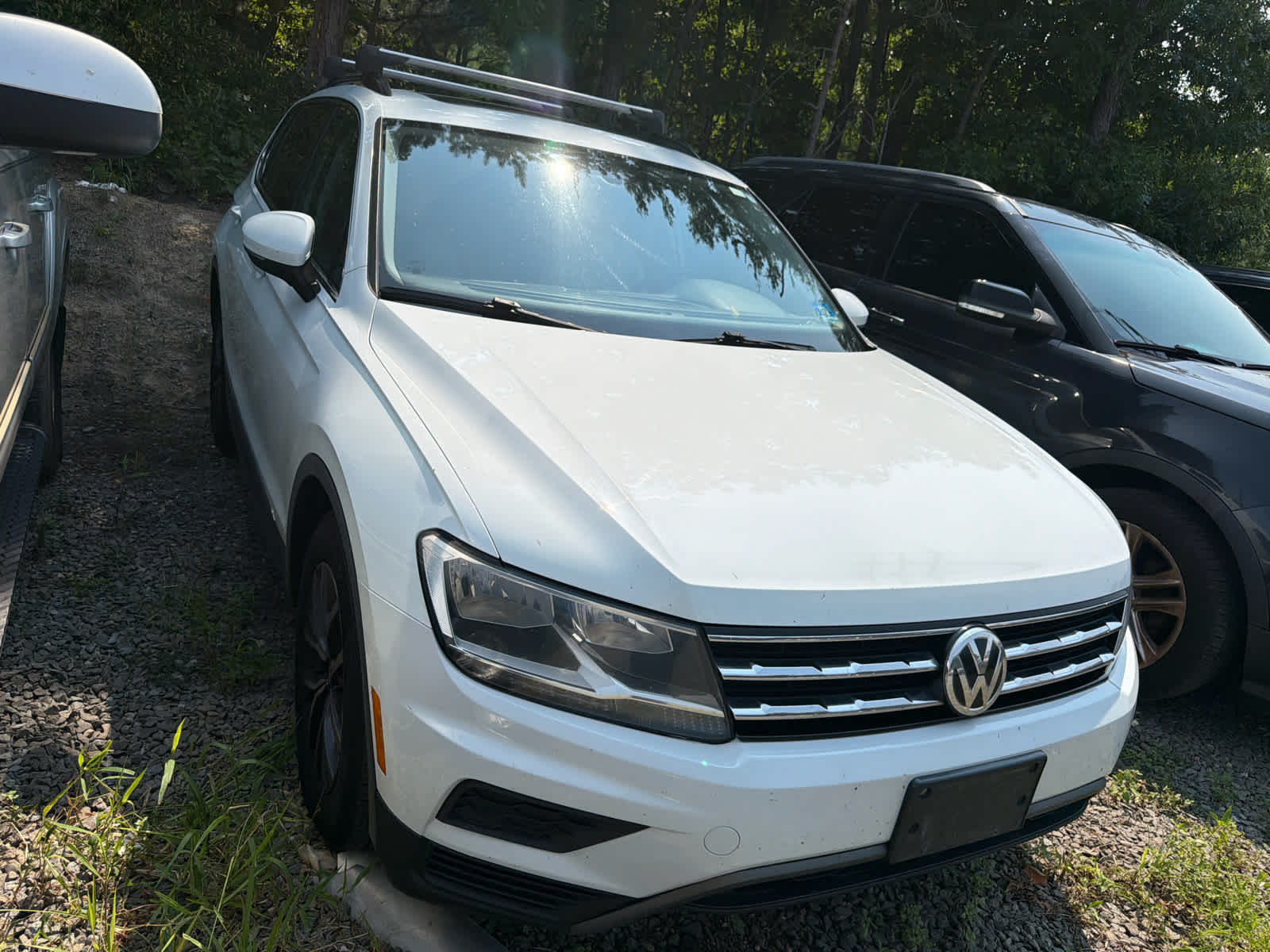 Used 2020 Volkswagen Tiguan SE with VIN 3VV2B7AX1LM008389 for sale in Lakewood, NJ