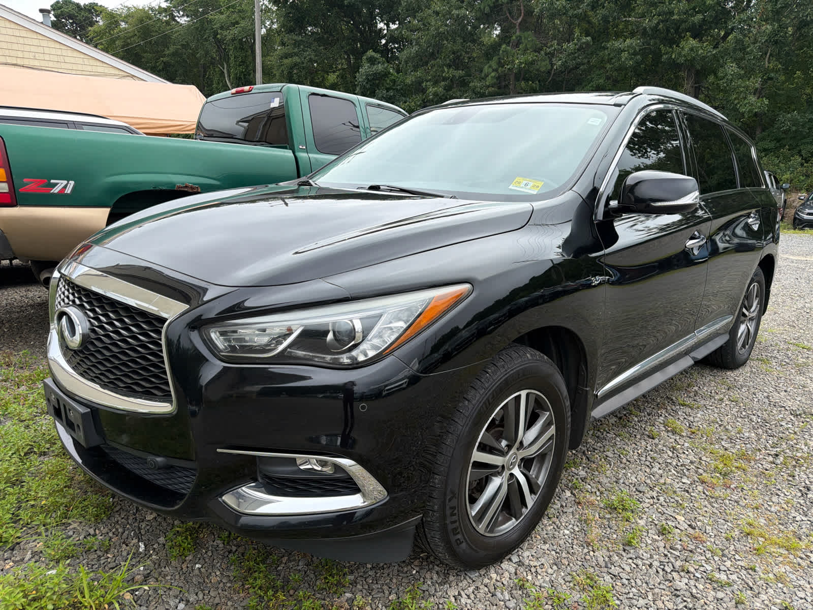 2017 INFINITI QX60 Base