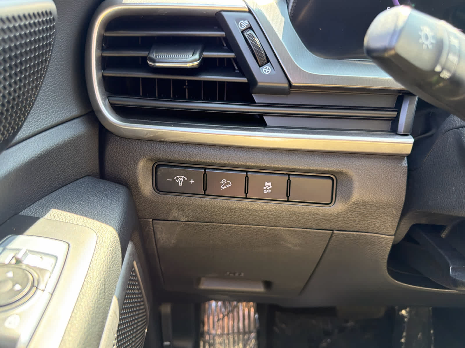 2024 Kia Telluride LX