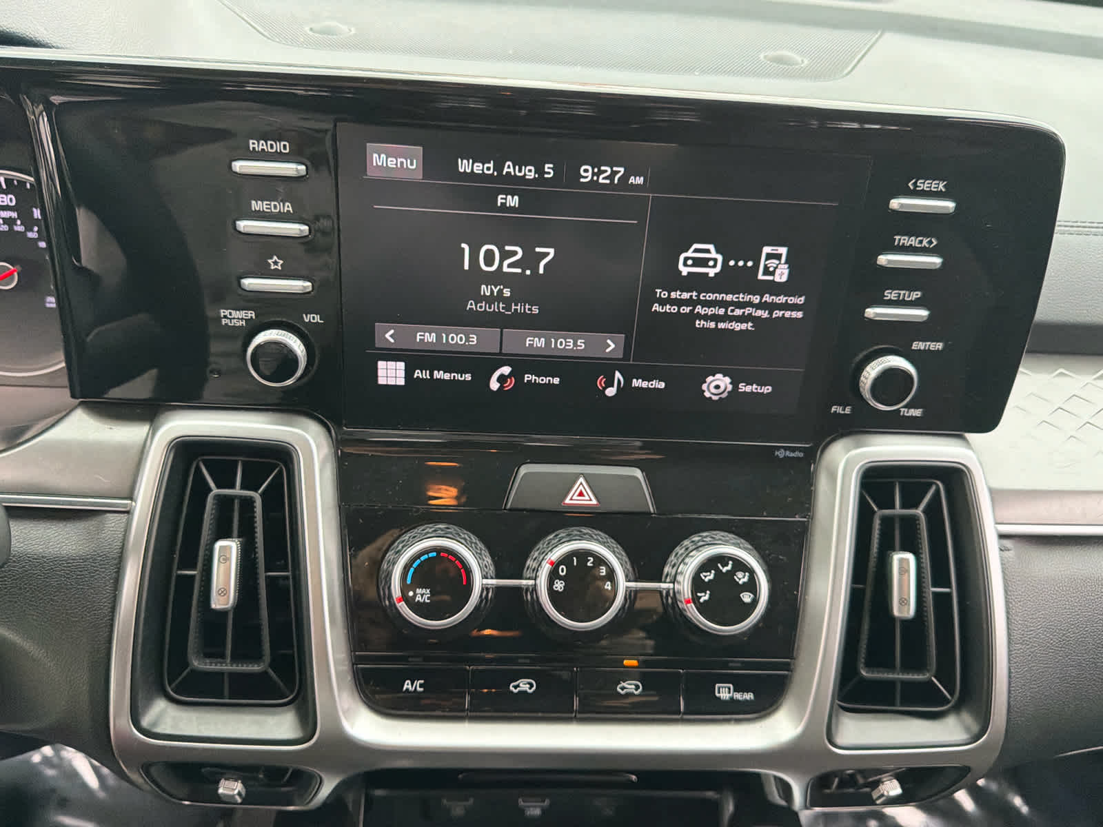 2022 Kia Sorento LX