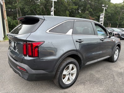 2022 Kia Sorento LX