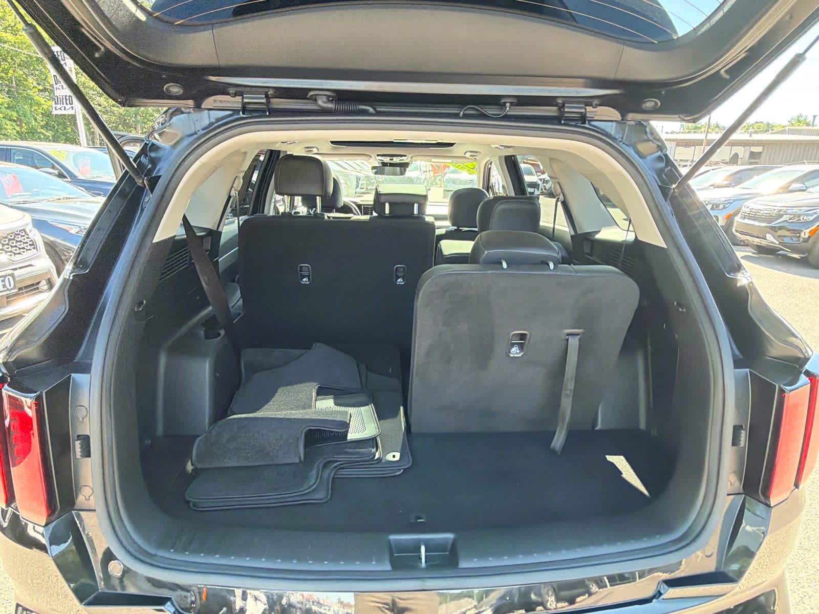 2022 Kia Sorento S