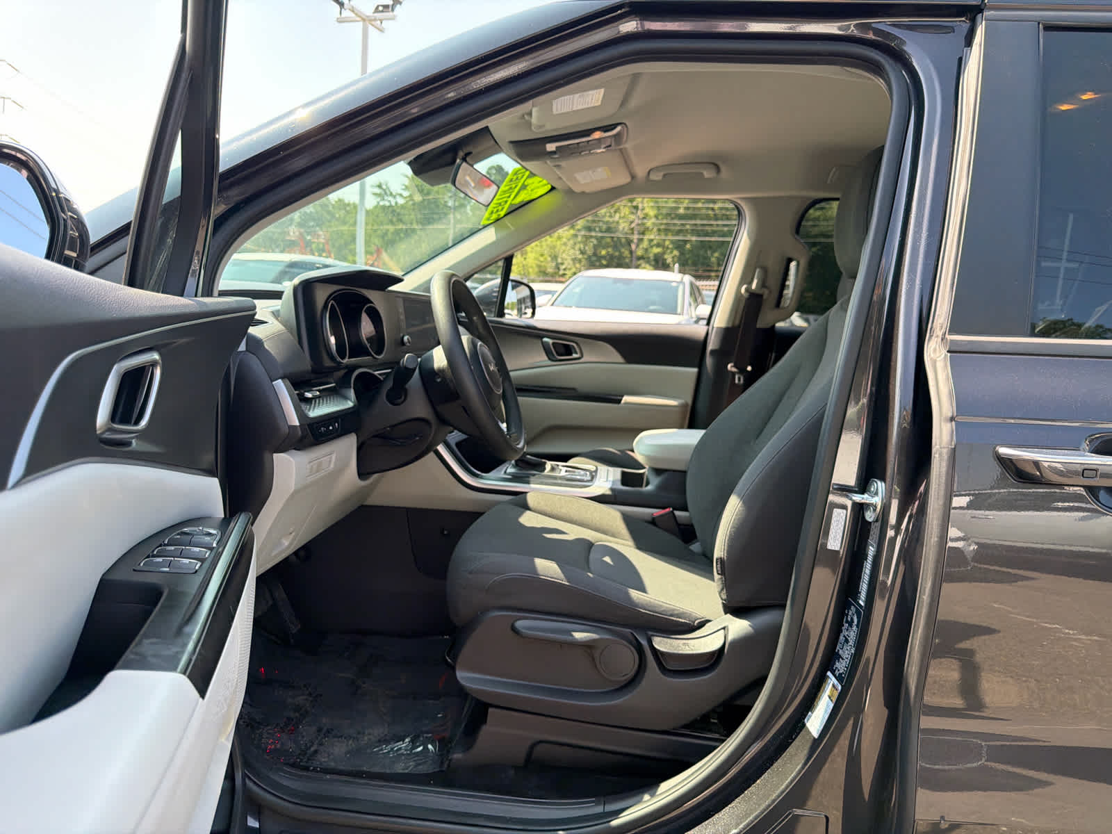 2024 Kia Carnival MPV LX