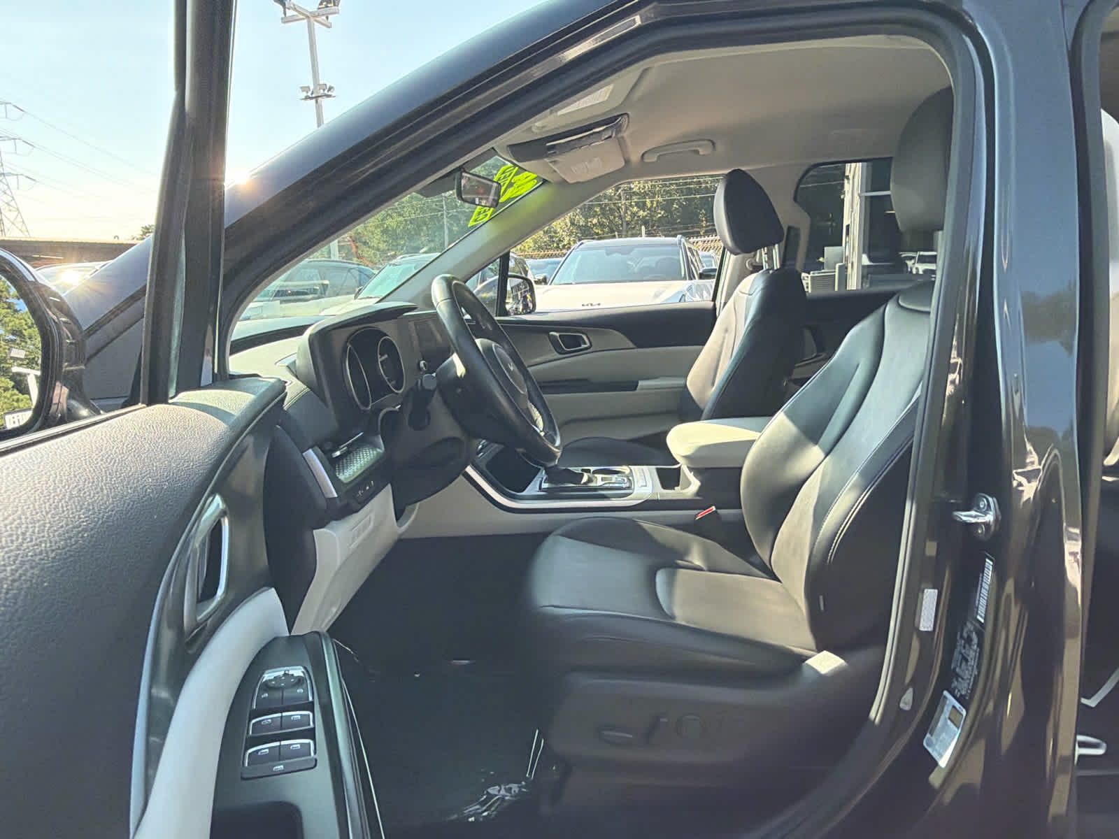 2024 Kia Carnival MPV LX Seat Package