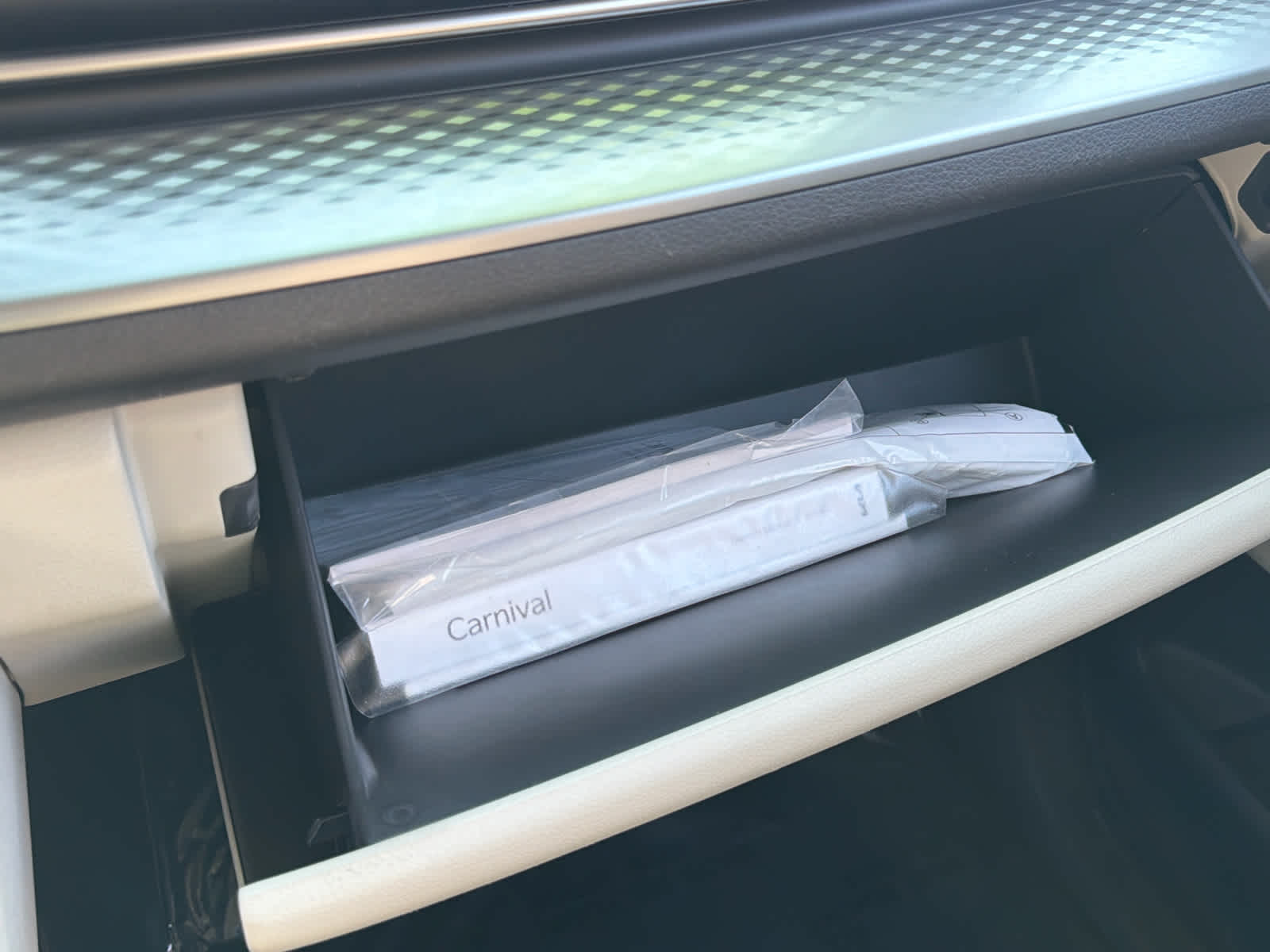 2024 Kia Carnival MPV LX Seat Package