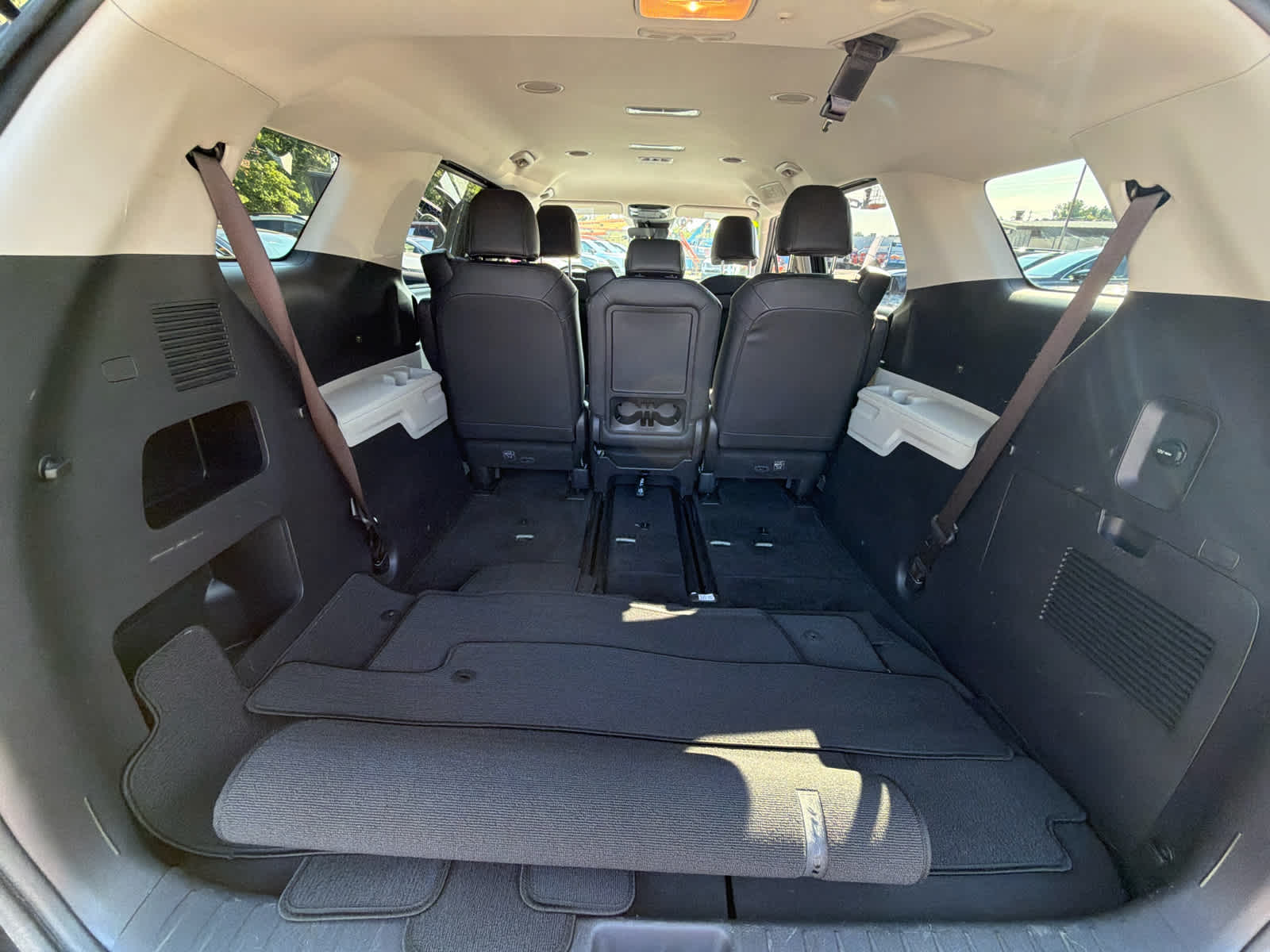2024 Kia Carnival MPV LX Seat Package