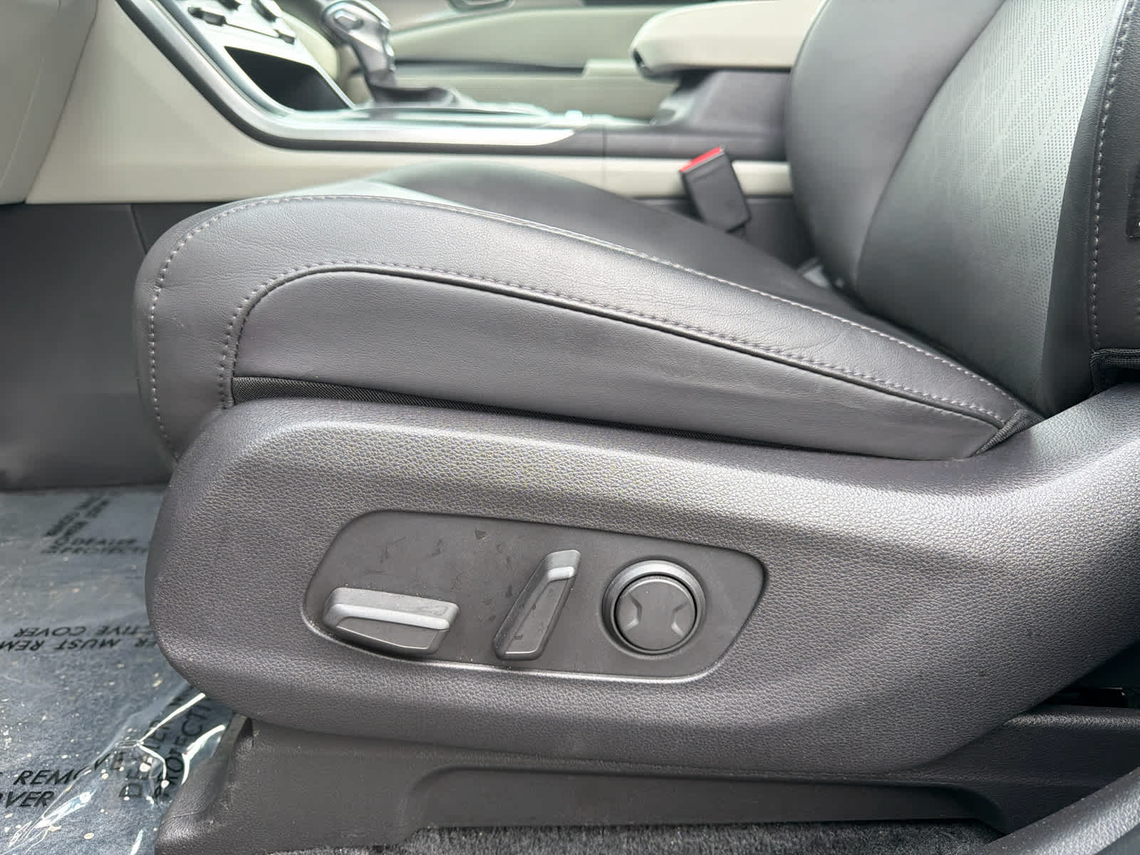 2024 Kia Carnival MPV LX Seat Package