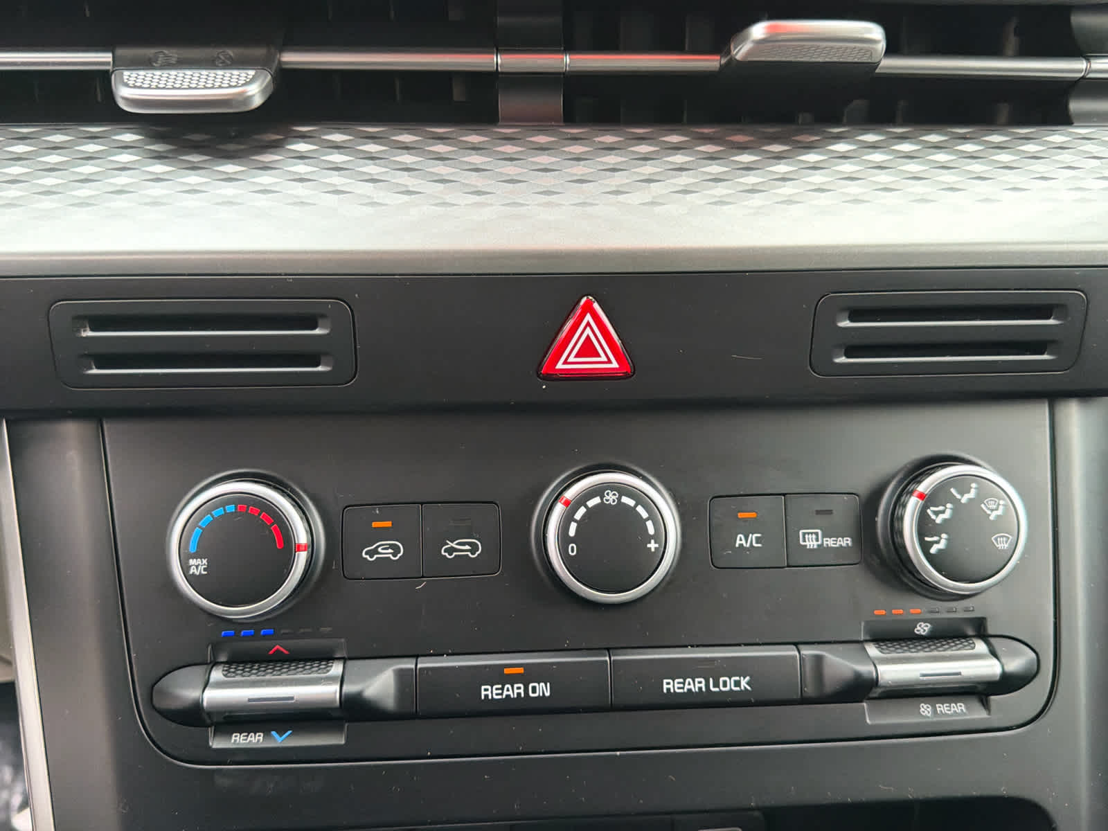 2024 Kia Carnival MPV LX Seat Package