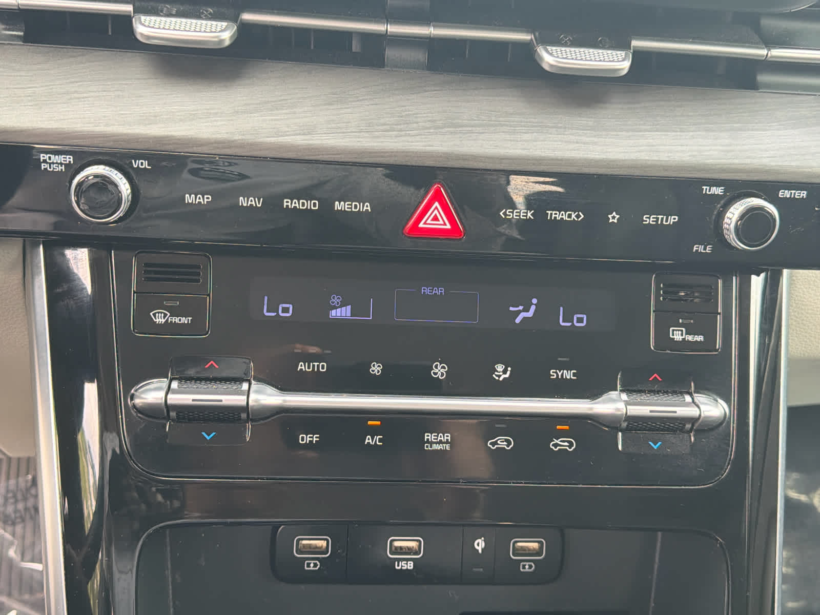 2023 Kia Carnival MPV EX