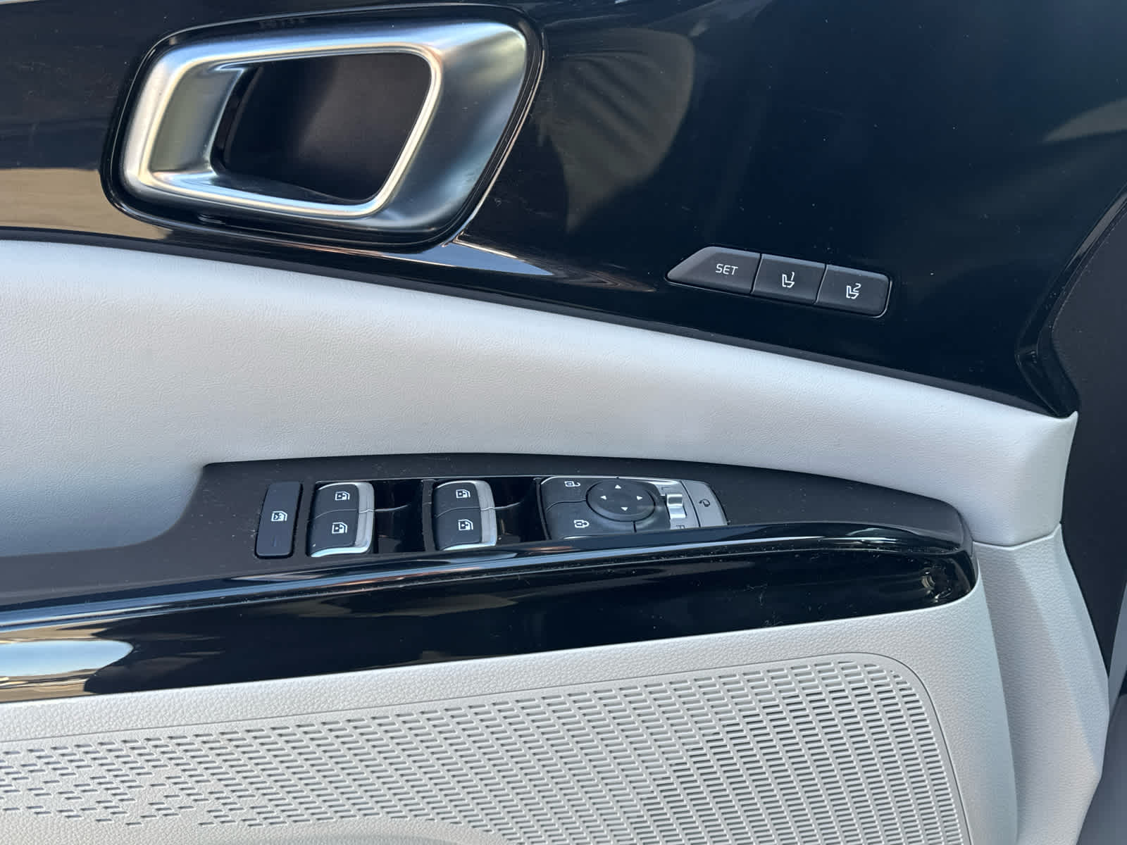 2024 Kia Carnival MPV SX